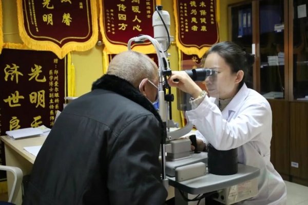 【中国新闻网】金钢小厨精密眼科可持续公益模式助力眼健康公平普惠